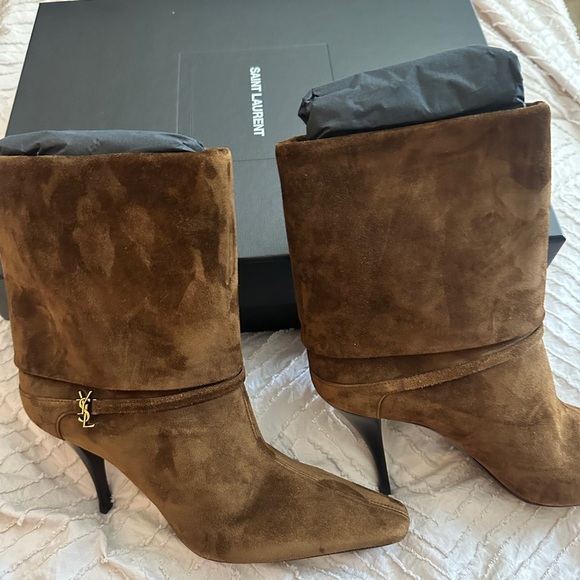SAINT LAURENT Niki 90 suede  ankle boots. Size 7/ 37. NEW W/box, dust bags - Picture 6 of 9